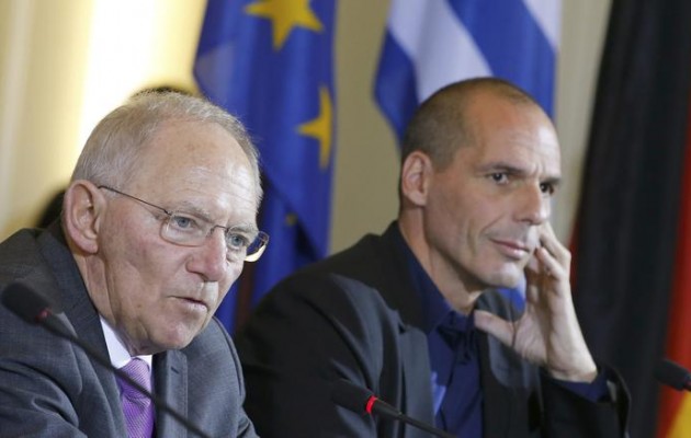 Ο Σόιμπλε απείλησε τον Γιάνη Βαρουφάκη με χρεοκοπία της Ελλάδας