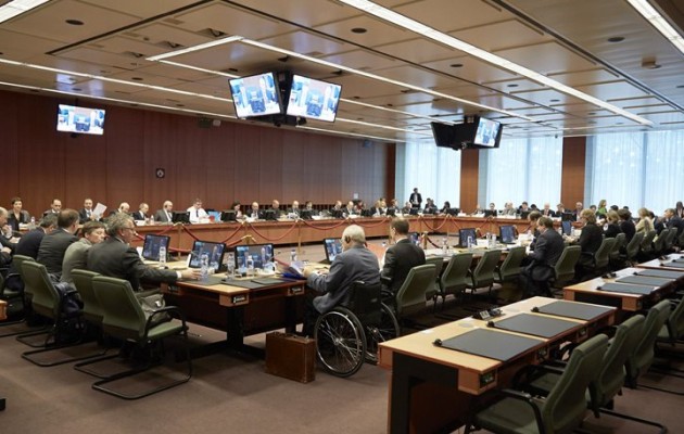 Διορία πέντε ημερών δίνει η Ευρωζώνη στην Ελλάδα, σύμφωνα με το Bloomberg