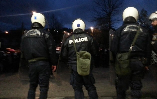 “Γυαλιά καρφιά” στην Γαλακτομική Σχολή – Διαμαρτυρία για τον θάνατο του Γιακουμάκη