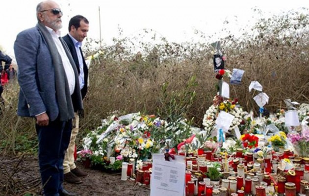 Λουλούδια από τον Κουρουμπλή στη μνήμη του Γιακουμάκη