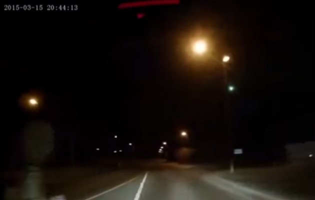 Κάμερα αυτοκινήτου κατέγραψε πτώση μετεωρίτη στην Ελβετία (βίντεο)