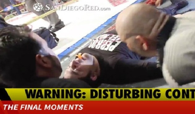 Παλαιστής πέφτει νεκρός και ο αγώνας συνεχίζεται – Σκληρό βίντεο