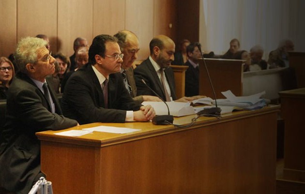 Στα πούπουλα ο Παπακωνσταντίνου – Ένοχος μόνο για πλημμέλημα