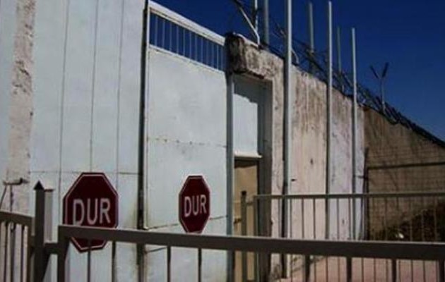 Τούρκος βαρυποινίτης έσφαξε τη γυναίκα του σαν αρνί μέσα στη φυλακή