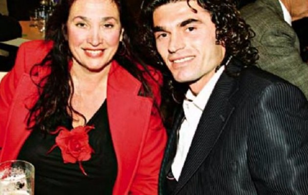 Ρούλα Βροχοπούλου: «Ο Φρανκ ήταν μόνο one night stand» (βίντεο)