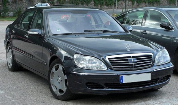 102 βουλευτές αρνήθηκαν τις εντολές Τσίπρα και είπαν “ναι” στα βουλευτικά αυτοκίνητα