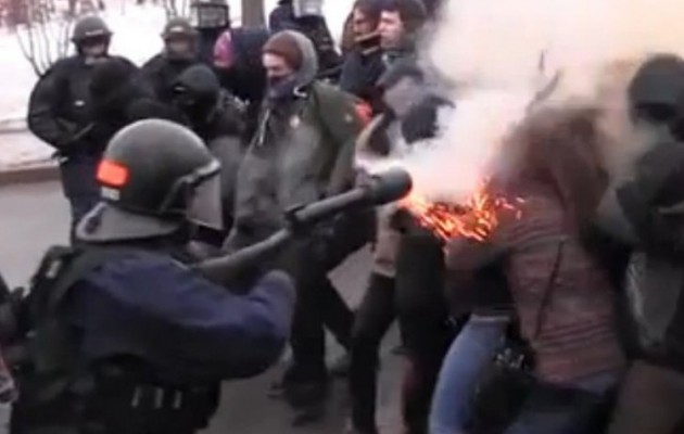 Έπνιξαν στα χημικά διαδήλωση κατά της λιτότητας στον Καναδά (βίντεο)