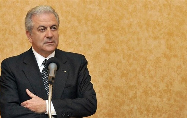 Αβραμόπουλος: Η Ευρώπη είναι μαζί με την Ελλάδα