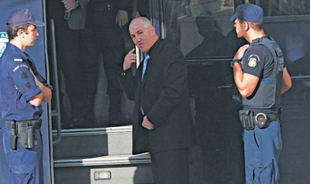 “Καίει” την εξαδέλφη του ο Βλαστός: Μου έφαγε 1,5 εκατ. ευρώ