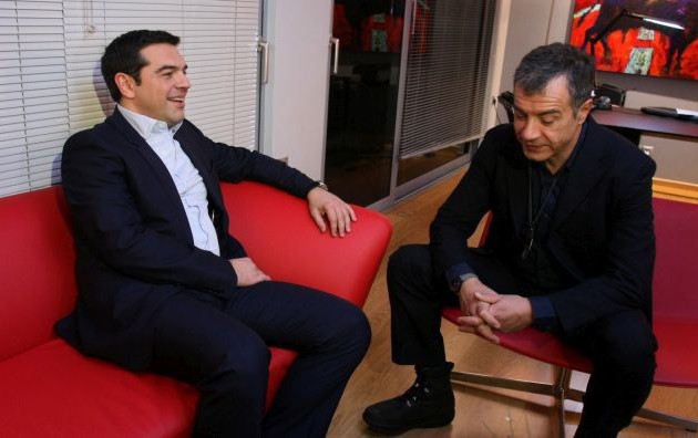 Θεοδωράκης σε Τσίπρα: Μην κάνεις πίσω και προχώρα τις μεταρρυθμίσεις