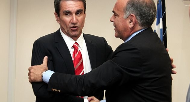 Ποινικές δικογραφίες στη Βουλή για Αρβανιτόπουλο και Λοβέρδο