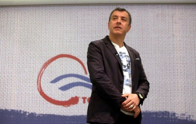 Θεοδωράκης: Τσίπρας και Καμμένος θα ηγηθούν του λόμπυ της δραχμης