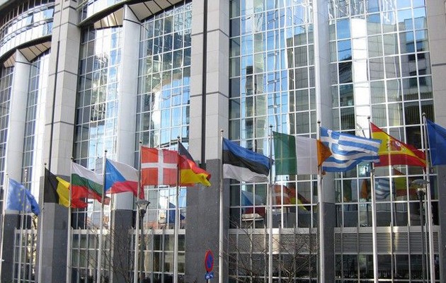 Θετικοί ψίθυροι από το Brussels Group