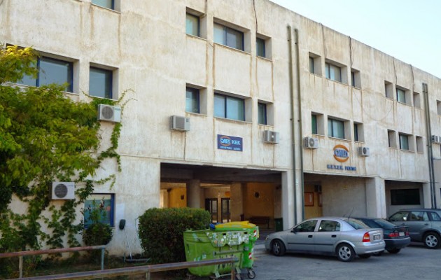 22χρονη σπουδάστρια μαχαίρωσε 3 συμμαθήτριες της μέσα στην τάξη