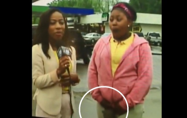 Τα “έκανε πάνω της” ενώ έδινε συνέντευξη και η ρεπόρτερ συνέχισε να ρωτά! (βίντεο)