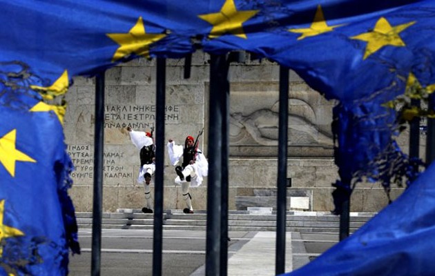 New York Times: Ελλάδα, ένα κράτος… «ζόμπι»