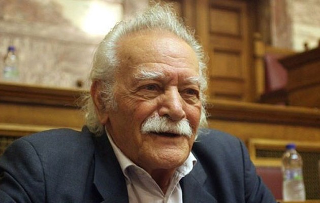 Ο Γλέζος καλεί την κυβέρνηση να μην κάνει ούτε ένα βήμα πίσω!