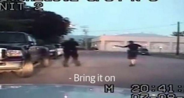 Αστυνομικοί σκοτώνουν εν ψυχρώ έγκυο γυναίκα (βίντεο)