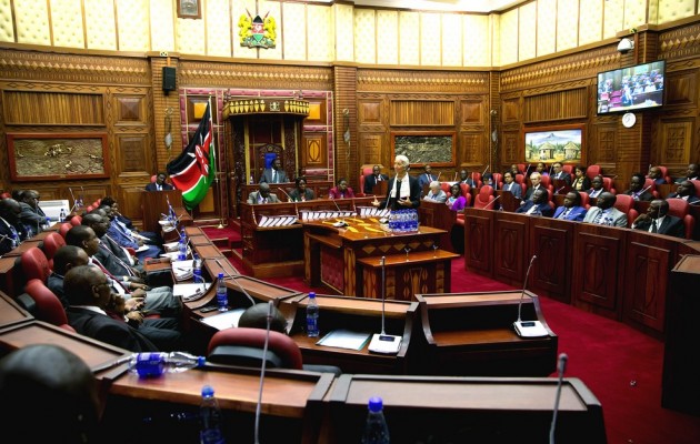 Βουλευτίνες κατηγορούνται για όργια με βουλευτές