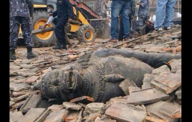 Στους 3.218 οι νεκροί στο Νεπάλ από τον σεισμό 7,9 Ρίχτερ