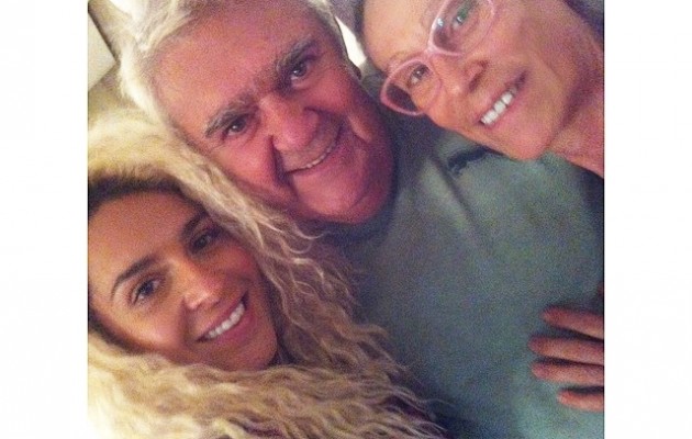 Επανεμφάνιση Πασχάλη Τερζή- Πόζαρε με την κόρη του και την σύζυγό του!