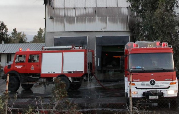 Φωτιά στο εργοστάσιο της ΔΕΛΤΑ στον Ταύρο