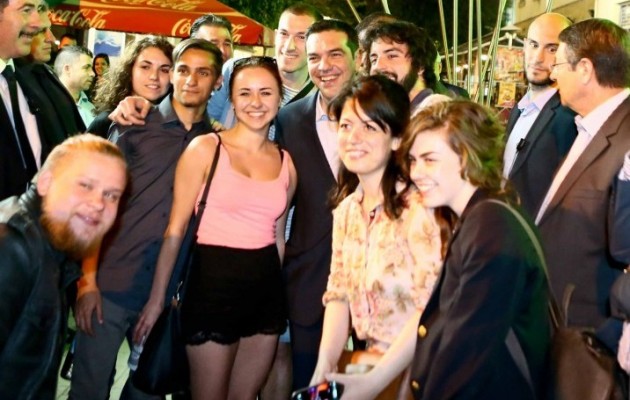 Όμορφες Κύπριες έβαλαν τον Αλέξη στη μέση