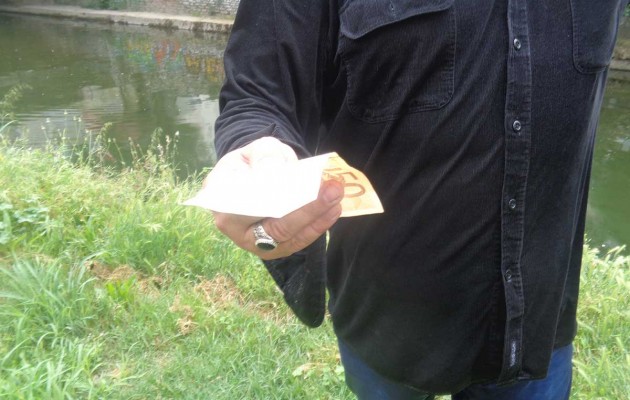 Πανικός στα Τρίκαλα από χαρτονομίσματα στην κοίτη του Ληθαίου ποταμού