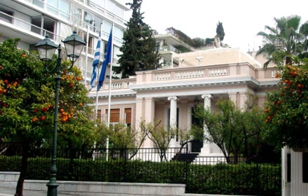 Mαξίμου: Αμετανόητος και αλαζόνας ο Σαμαράς