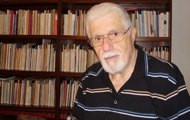 Πέθανε ο ποιητής Ορέστης Αλεξάκης