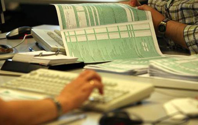 Τι σχεδιάζει το υπουργείο Οικονομικών για τα αδήλωτα εισοδήματα