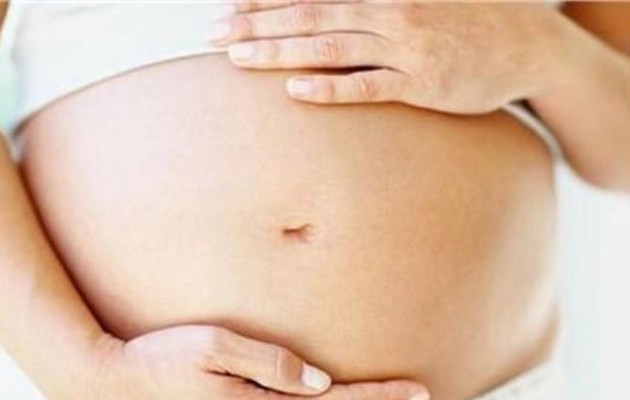30χρονη έγκυος διαγνώστηκε με Covid-19 στον Βόλο