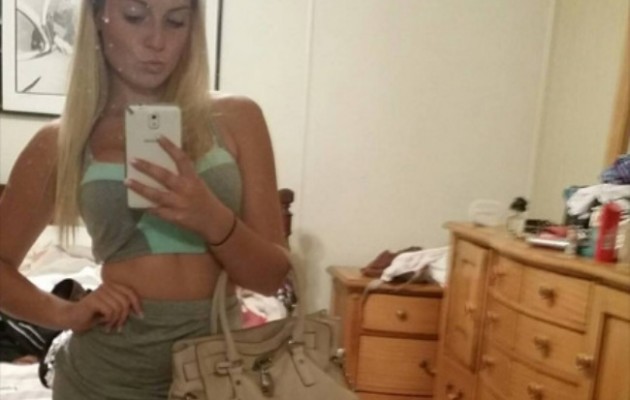 Φαίνεται ξανθιά και αθώα! Όμως οι αστυνομικοί έχουν άλλη άποψη…