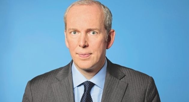 Γερμανός Ευρωβουλευτής: Δεν πρέπει να παίζουμε με τη φωτιά – Λύση για την Ελλάδα