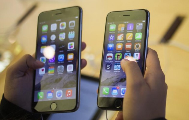 Σνόουντεν: Είναι βλακείες ότι το FBI χρειάζεται την Apple για να μπει στο iPhone