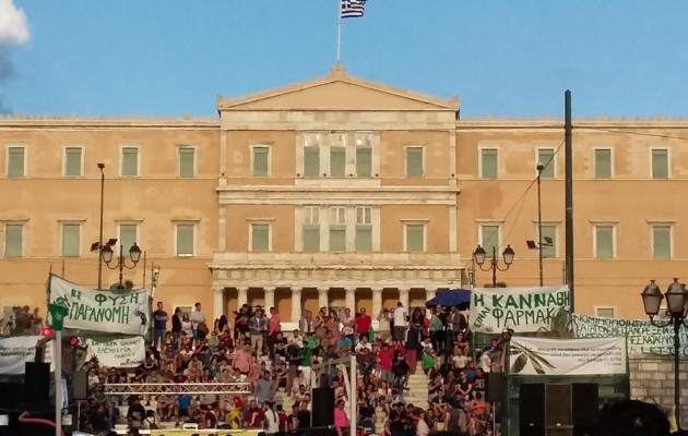 Πυρά της ΝΔ στον ΣΥΡΙΖΑ για την υποστήριξη στη γιορτή κάνναβης