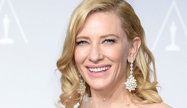 Η Κέιτ Μπλάνσετ αποσαφήνισε εάν είχε λεσβιακές σχέσεις