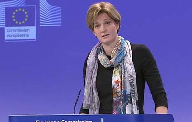 Δεν επιβεβαιώνει την πρόταση Γιούνκερ για την Ελλάδα η εκπρόσωπος της Κομισιόν
