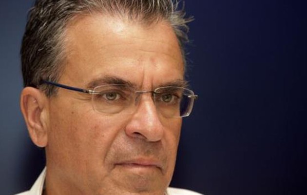 Οι αγγελίες απέδωσαν και ο Ντινόπουλος βρήκε επιτέλους δουλειά!