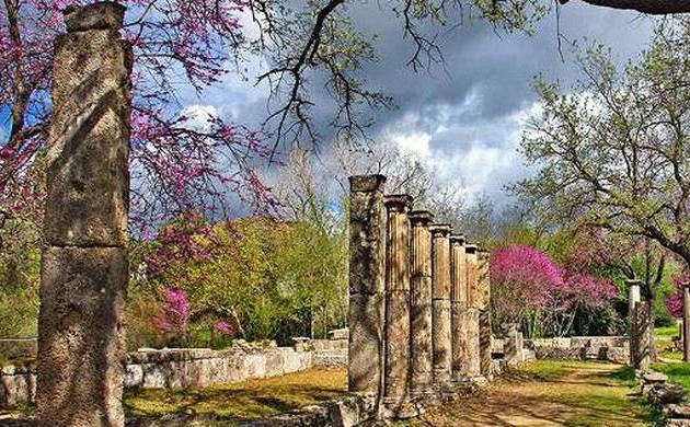 Νέες ανασκαφές στην Ολυμπία έφεραν στο φως 30 μέτρα της Ανατολικής Στοάς