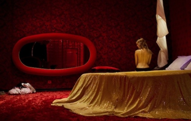 Ένας απέραντος οίκος ανοχής χωρίς καμία ενοχή ο τόπος τούτος