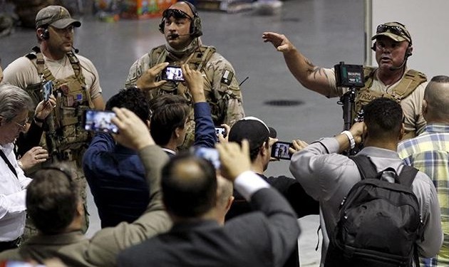 Ένοπλοι άνοιξαν πυρ σε έκθεση που σατίριζε τον Προφήτη Μωάμεθ στο Τέξας