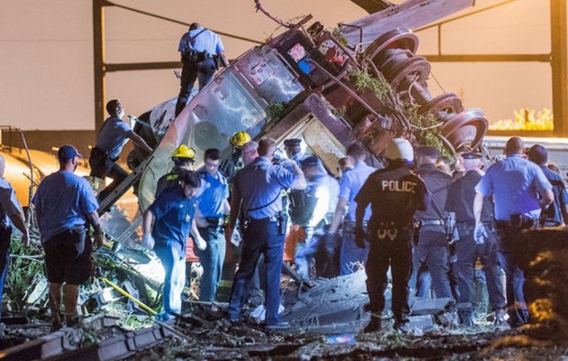 Τρένο εκτροχιάστηκε στις ΗΠΑ – 5 νεκροί και δεκάδες τραυματίες