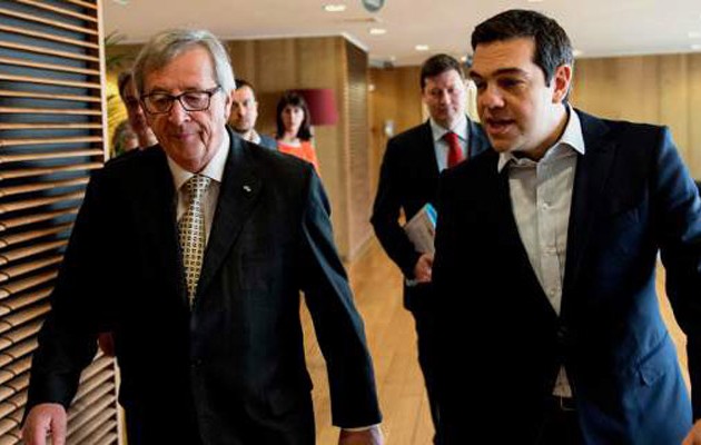 Η κυβέρνηση “ανοίγει” το ασφαλιστικό, χωρίς ρήτρες ελλειμμάτων