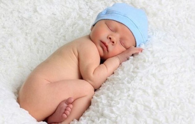 Επίσκεψη σε νεογέννητο: Τι πρέπει να ξέρετε!