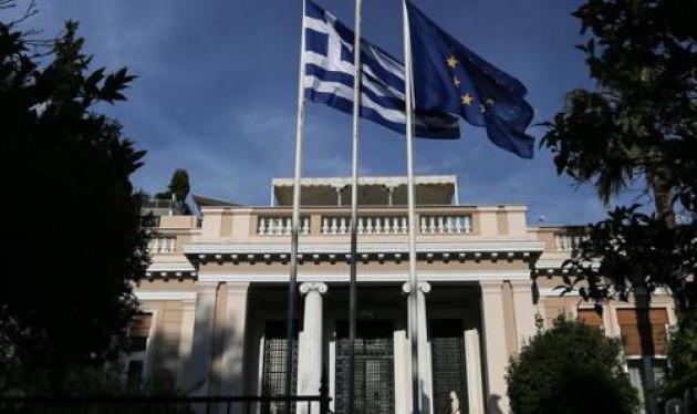 Διαπραγματεύσεις: Δίνει… γη αλλά θέλει… ύδωρ η κυβέρνηση