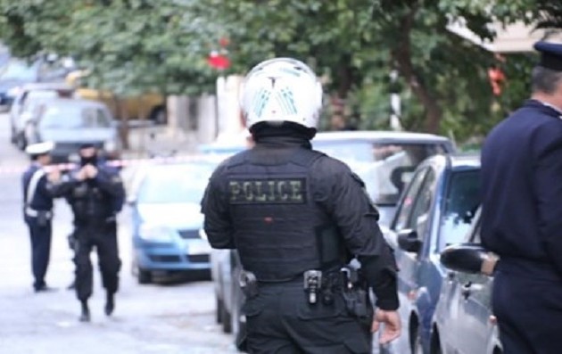 Έφοδος της αντιτρομοκρατικής σε διαμέρισμα στο Νέο Κόσμο