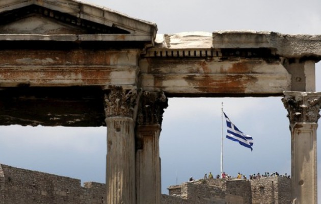 Financial Times: Μην αφήσετε την Ελλάδα να γίνει Βοσνία ή Συρία