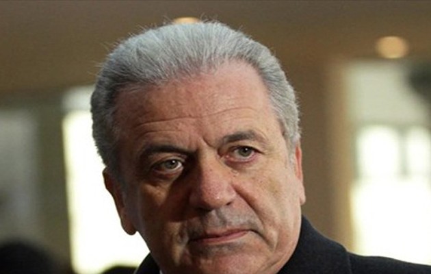 Υπόμνημα Αβραμόπουλου στη Βουλή για τη Novartis – Τι αναφέρει