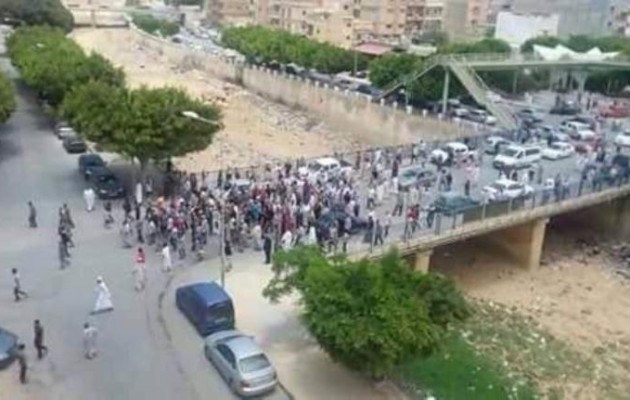 Το Ισλαμικό Κράτος έπνιξε στο αίμα διαδήλωση εναντίον του στη Λιβύη (βίντεο)